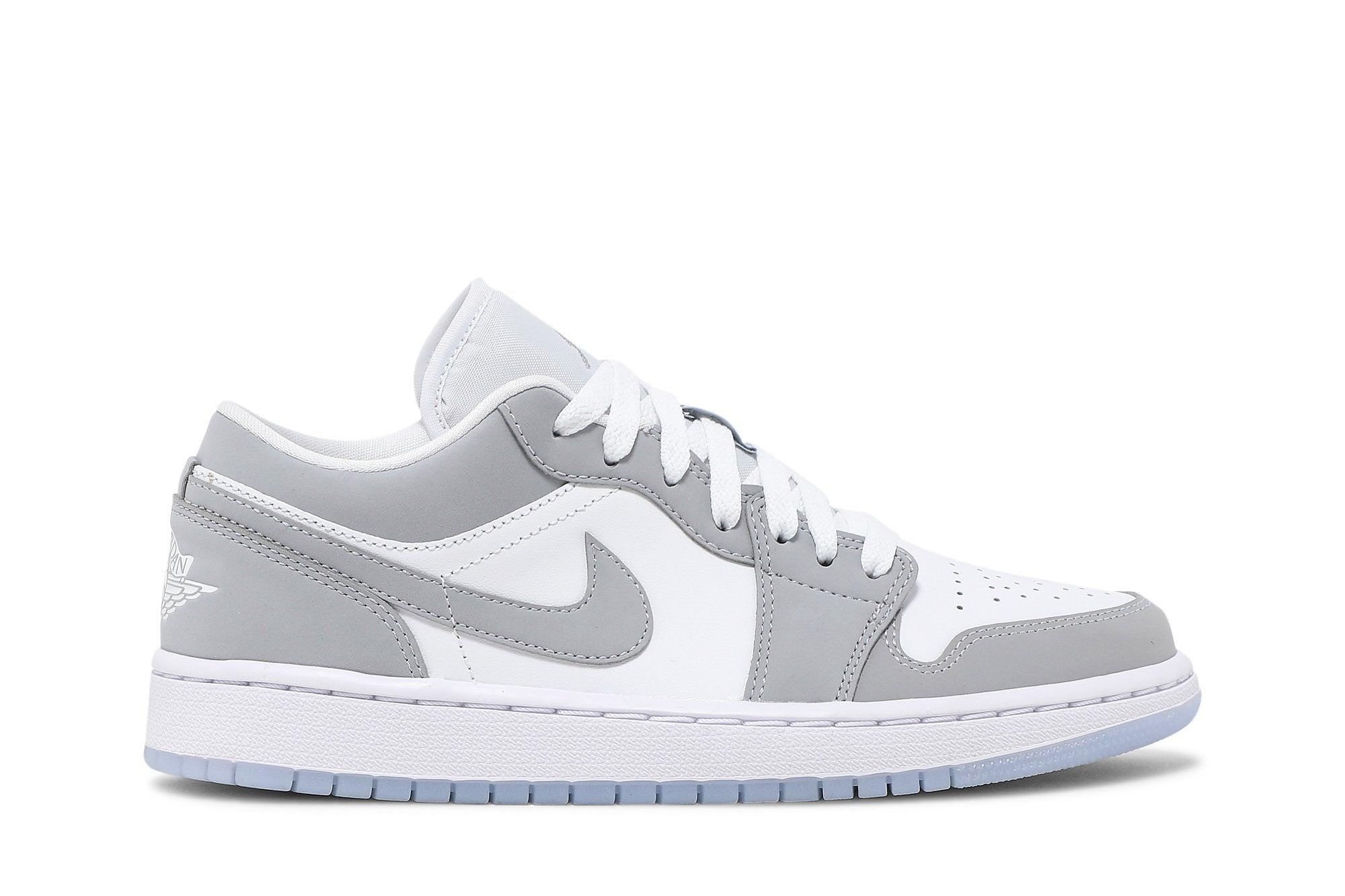 Tênis Air Jordan 1 Low Wolf Grey Cinza - Vista Lateral
