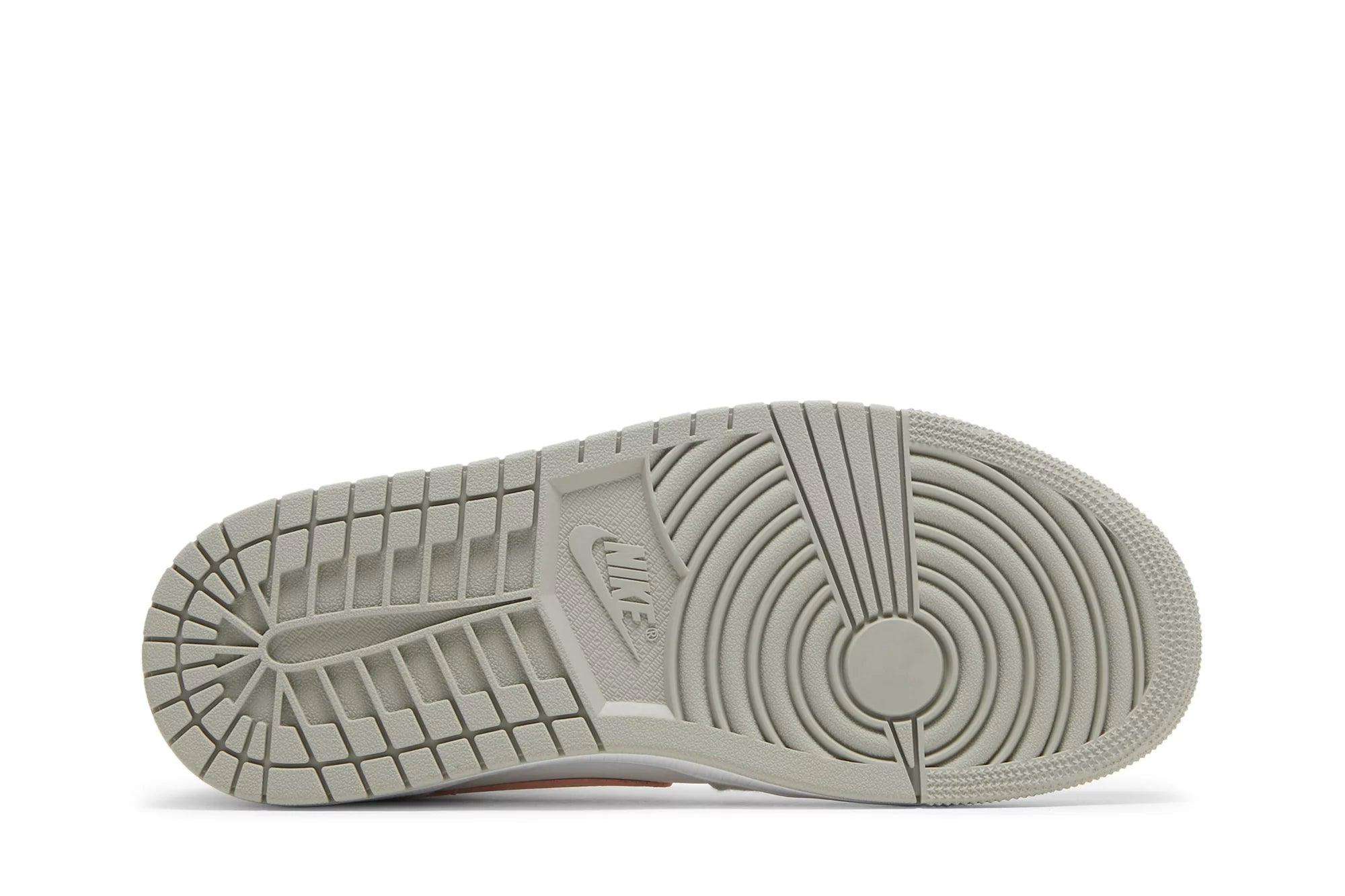 Tênis Air Jordan 1 Mid SE Light Iron Ore Cinza