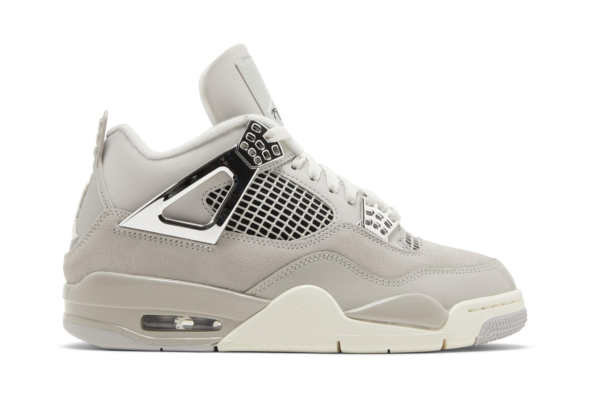 Tênis Air Jordan 4 Frozen Moments Cinza - Vista Lateral