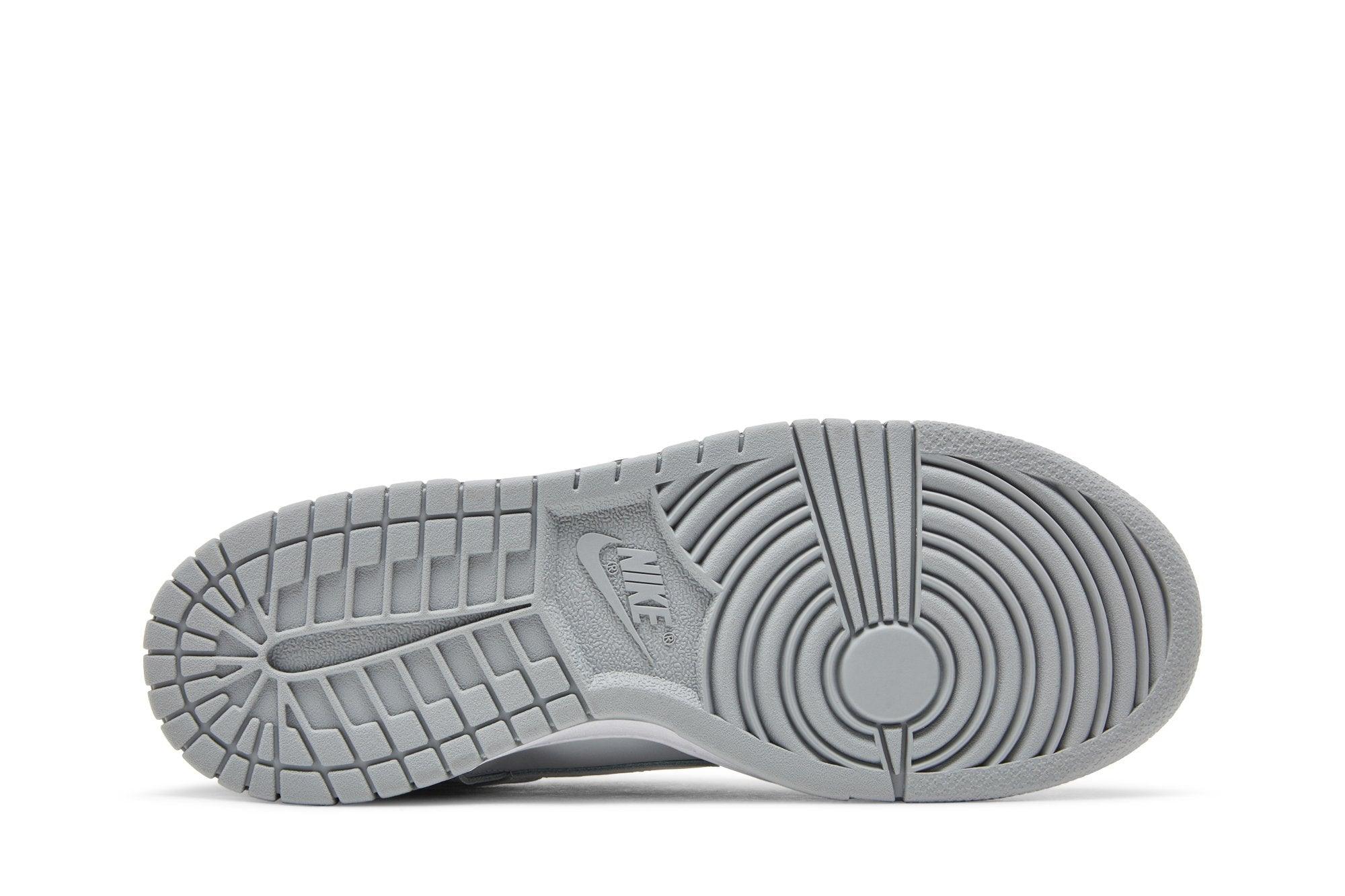 Tênis Nike Dunk Low GS Two Toned Grey Cinza - Imagem 3
