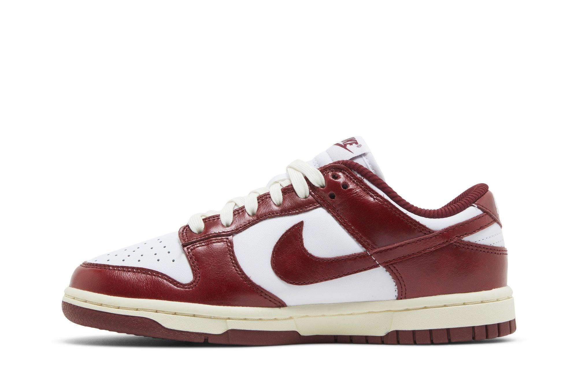 Tênis Nike Dunk Low PRM Vintage Team Red Vermelho