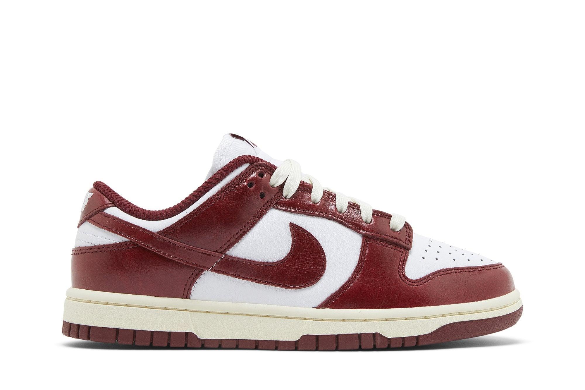 Tênis Nike Dunk Low PRM Vintage Team Red Vermelho