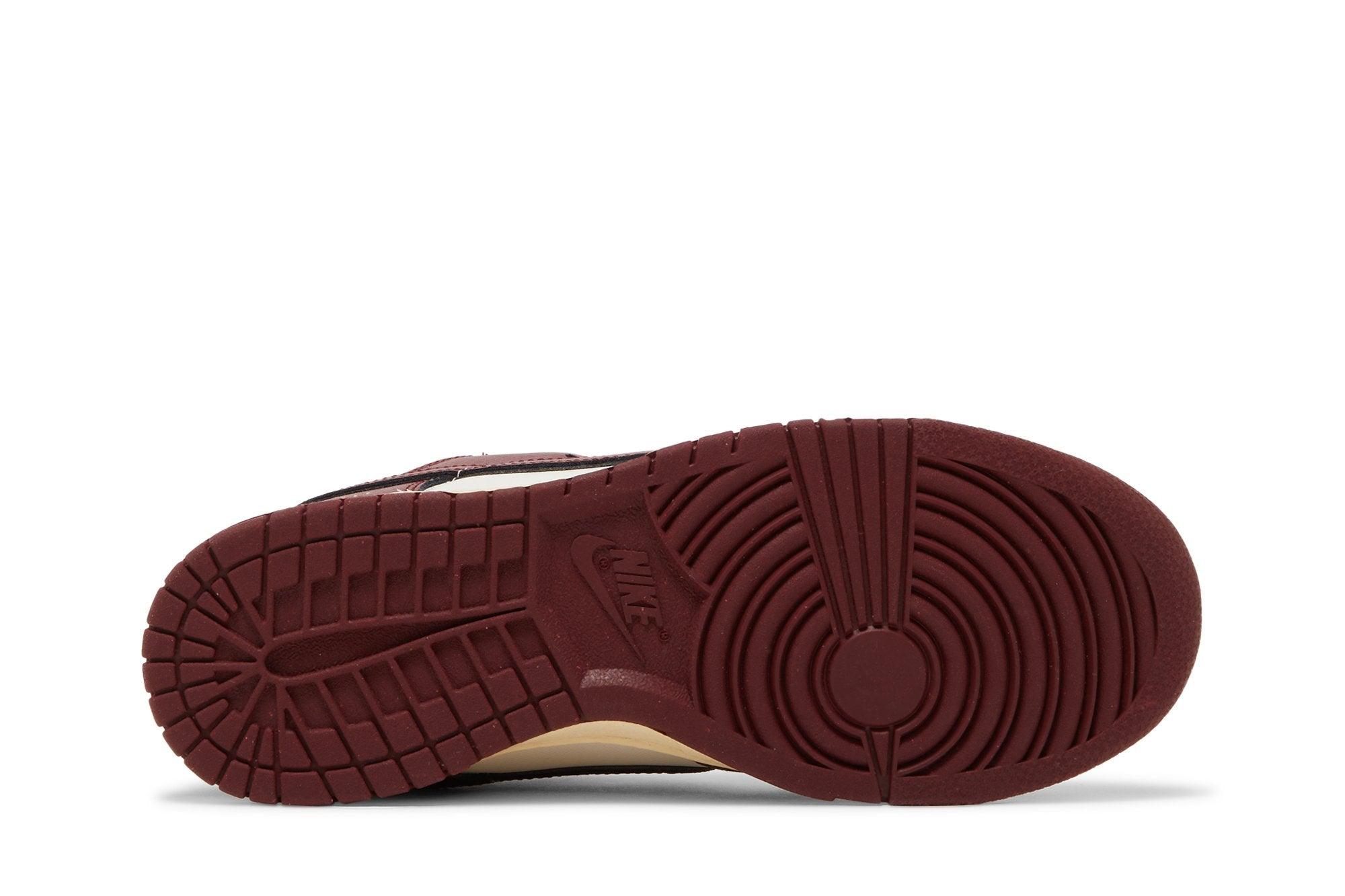 Tênis Nike Dunk Low SE Just Do It Team Red Vermelho