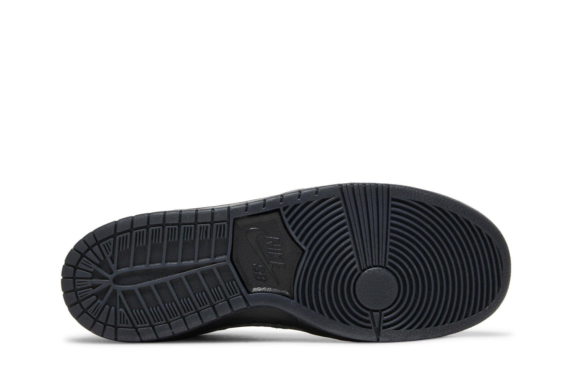 Tênis Nike SB Dunk High Pro Black and Metallic Gold Preto