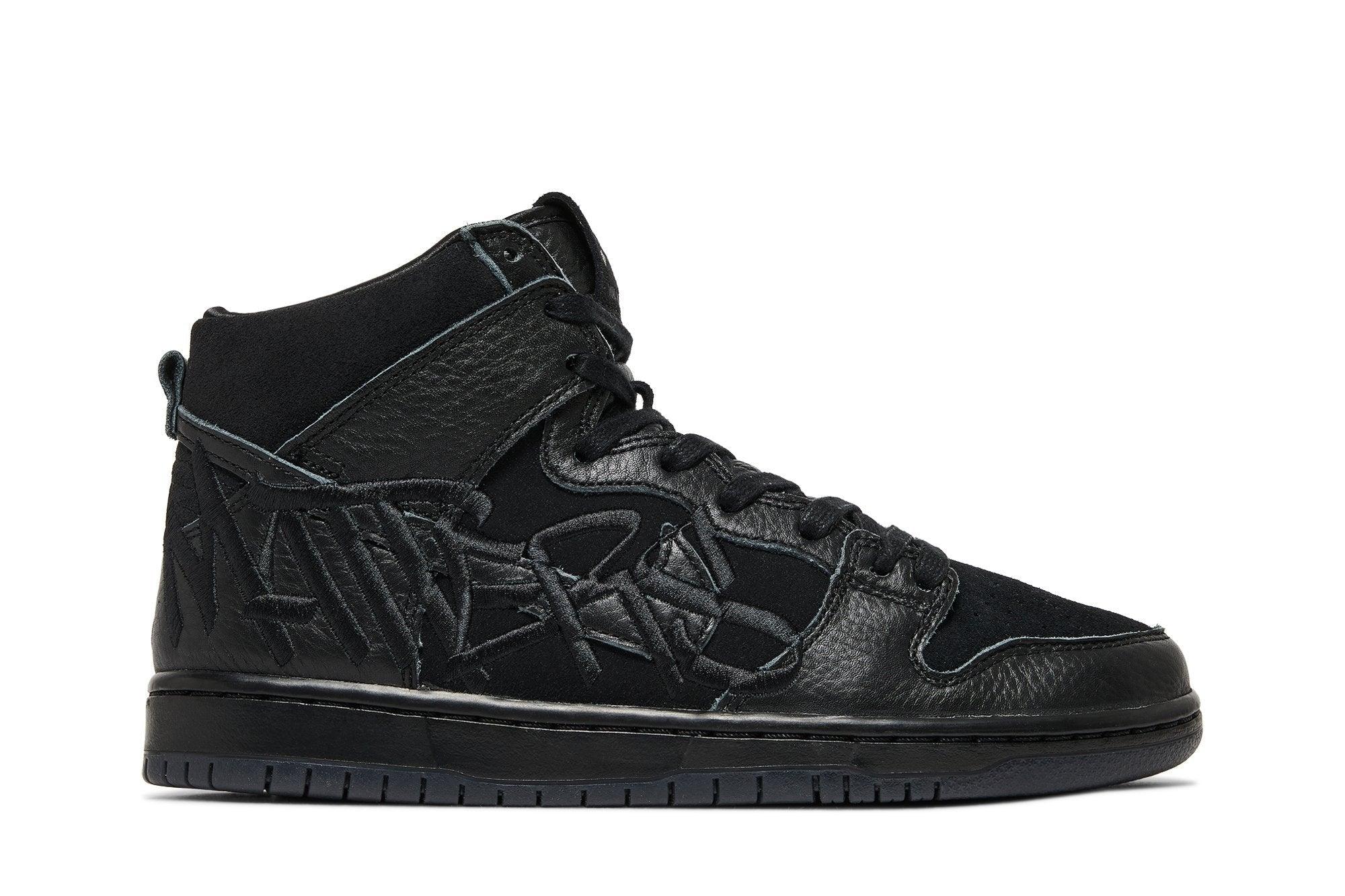 Tênis Nike SB Dunk High Pro Black and Metallic Gold Preto