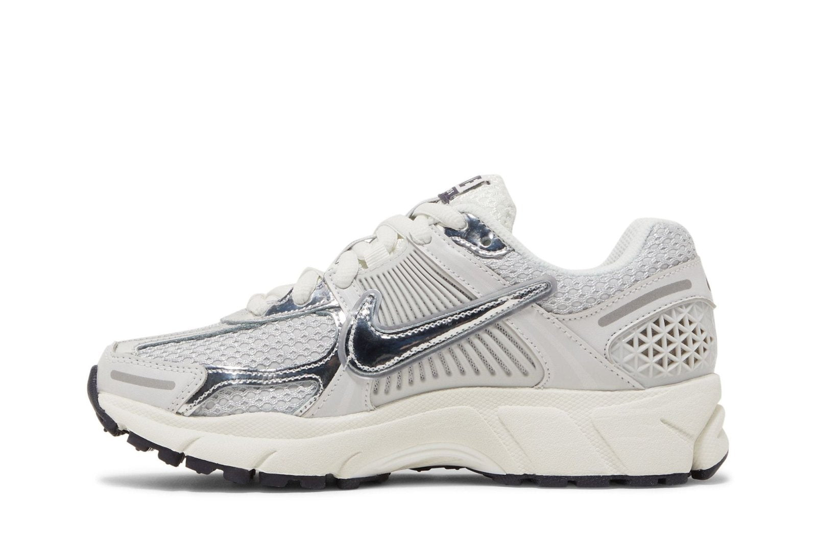 Tênis Nike Zoom Vomero 5 Photon Dust Metallic Silver Cinza - Detalhe